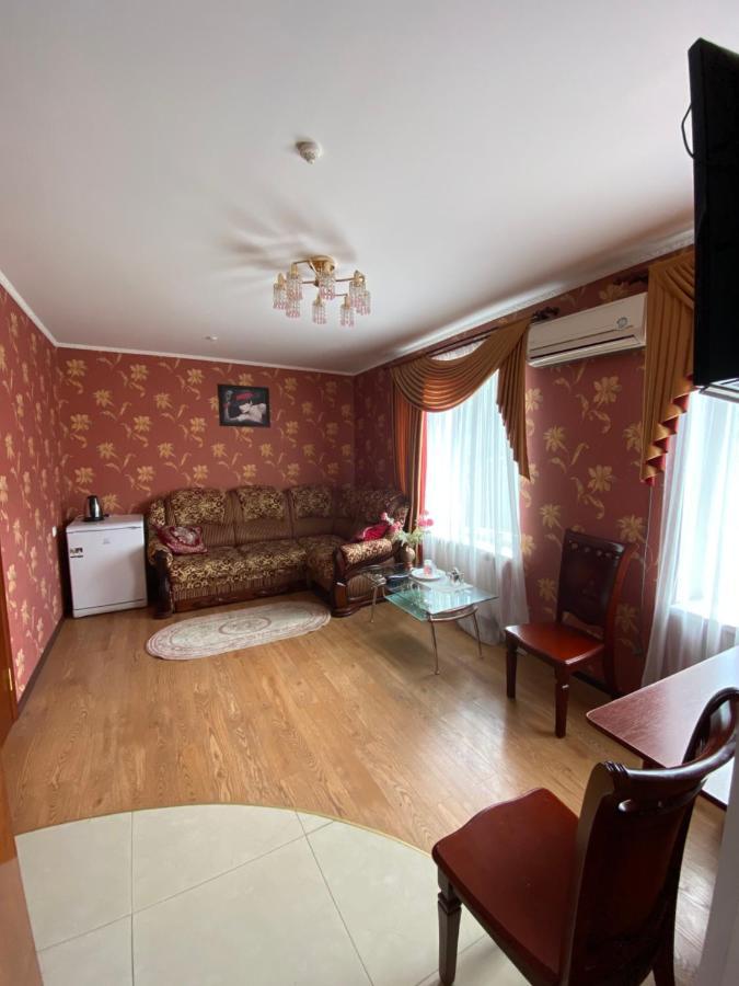 Золотий Лев Hotel Zvenyhorodka Eksteriør billede