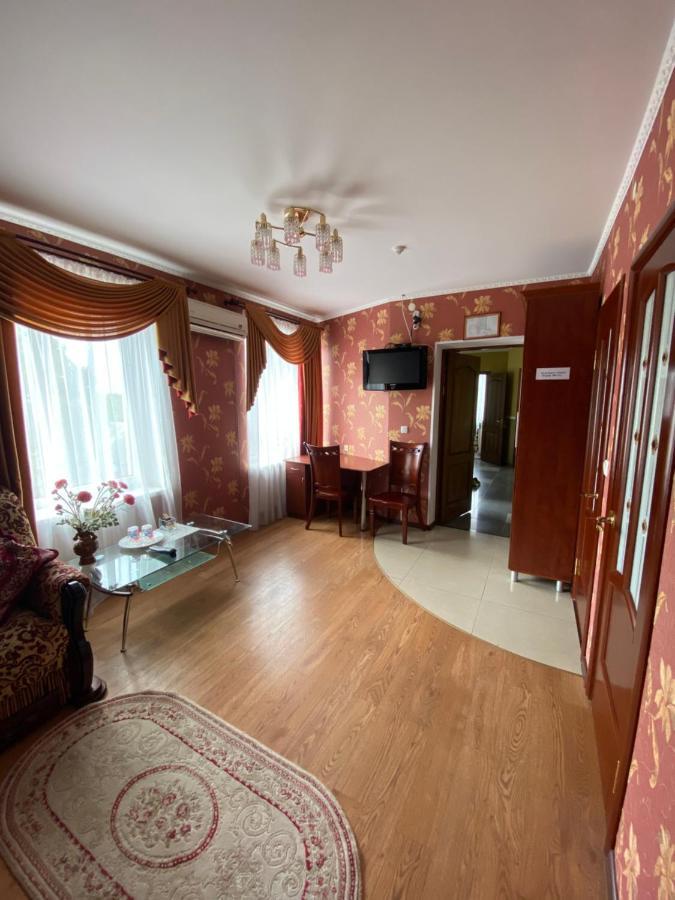 Золотий Лев Hotel Zvenyhorodka Eksteriør billede